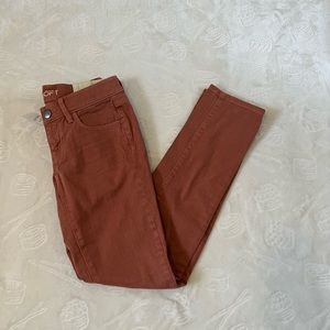 Ann Taylor Loft Modern Skinny Jeans size 24 / 00 NWT